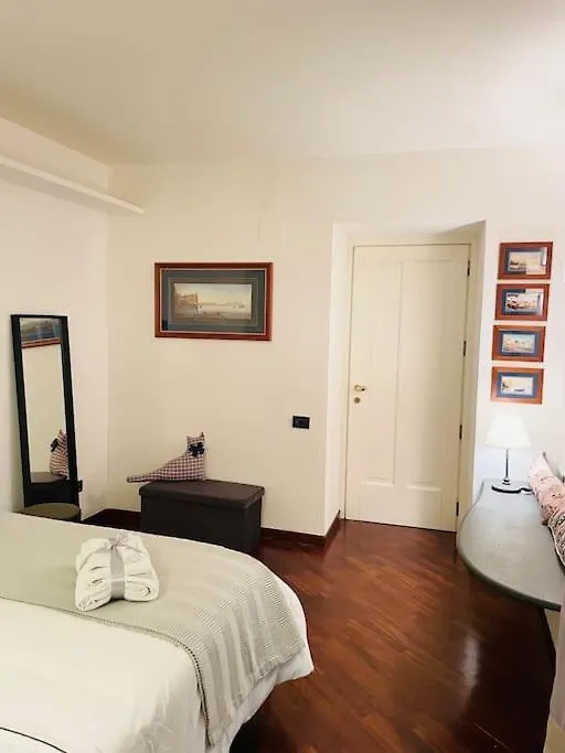 Re Gallo Luxury Apartment Plebiscito In Via Chiaia Неаполь 0*,