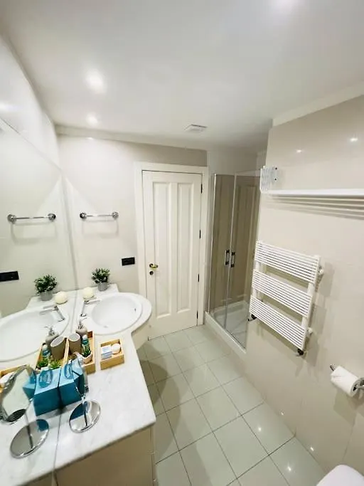 Re Gallo Luxury Apartment Plebiscito In Via Chiaia Naples
