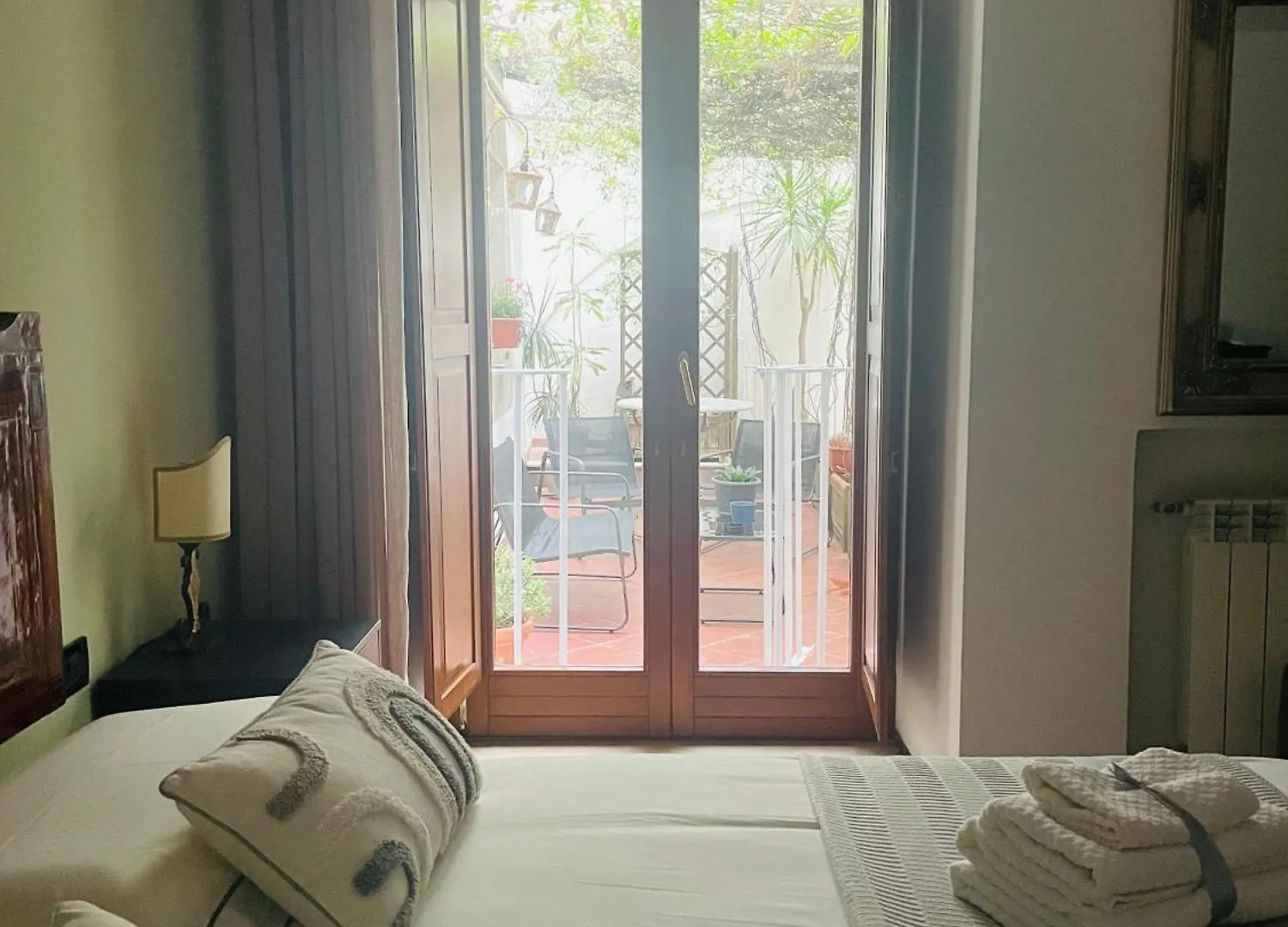Re Gallo Luxury Apartment Plebiscito In Via Chiaia Naples